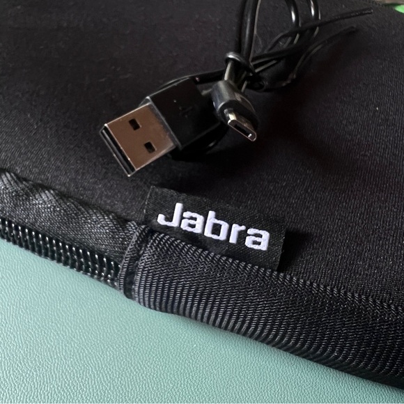 Amazon Fire Tablet 7” SR043KL Fire OS Interface 5.62GB Tablet Bluetooth WiFi - Picture 3 of 7